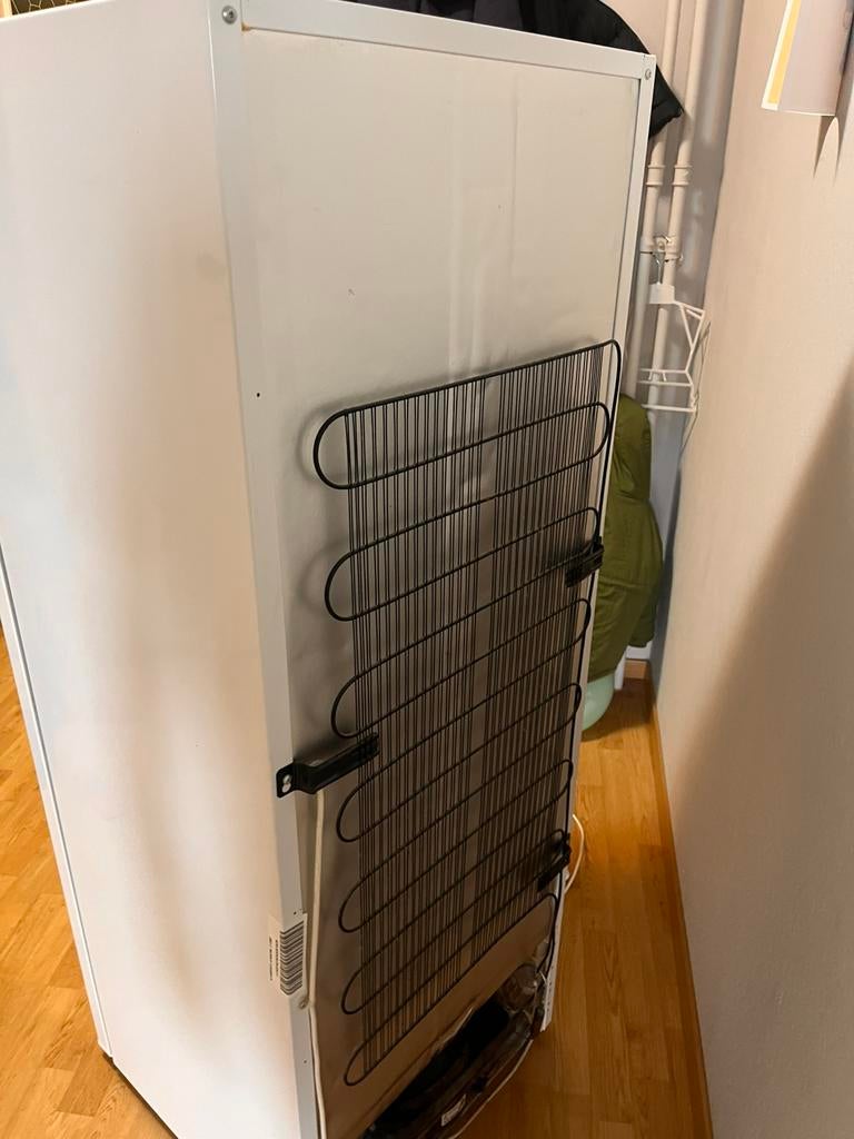 Kolkast whirlpool, 75 tot 100 liter, Zo goed als nieuw, Energieklasse A of zuiniger, 45 tot 60 cm