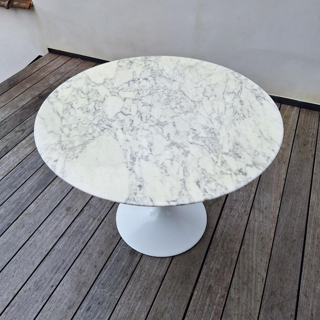 Table tulipe marbre Eero Saarinen 91cm signée Knoll, Enlèvement