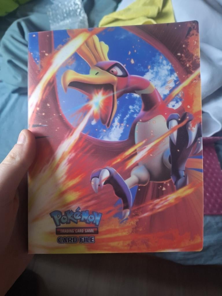 Pokemon boekje, Hobby en Vrije tijd, Verzamelkaartspellen | Pokémon, Ophalen