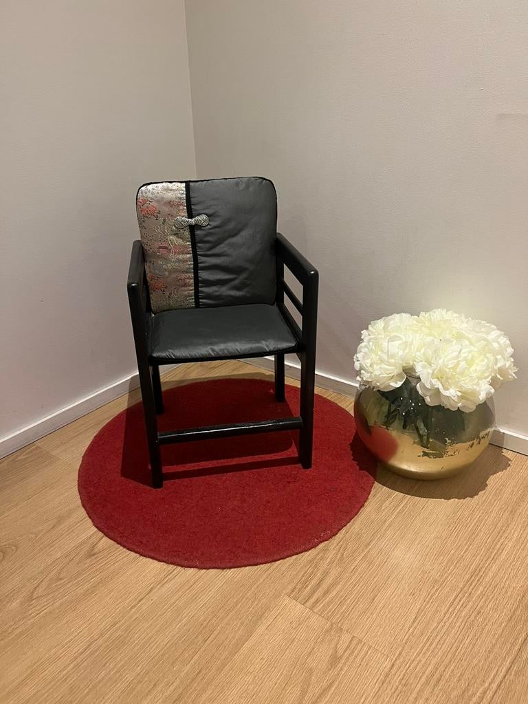 Chaise pour enfant de style chinoiserie., Enlèvement, Comme neuf