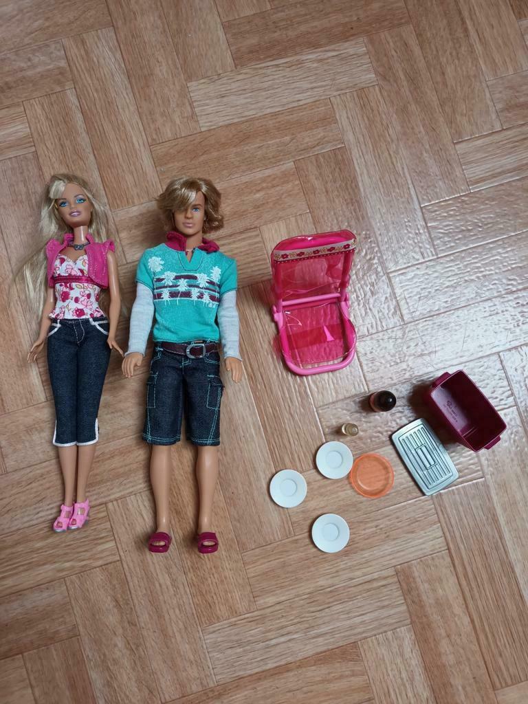 Lot Barbie en Ken op de camping - Vintage 2009, Ophalen of Verzenden, Gebruikt, Fashion Doll