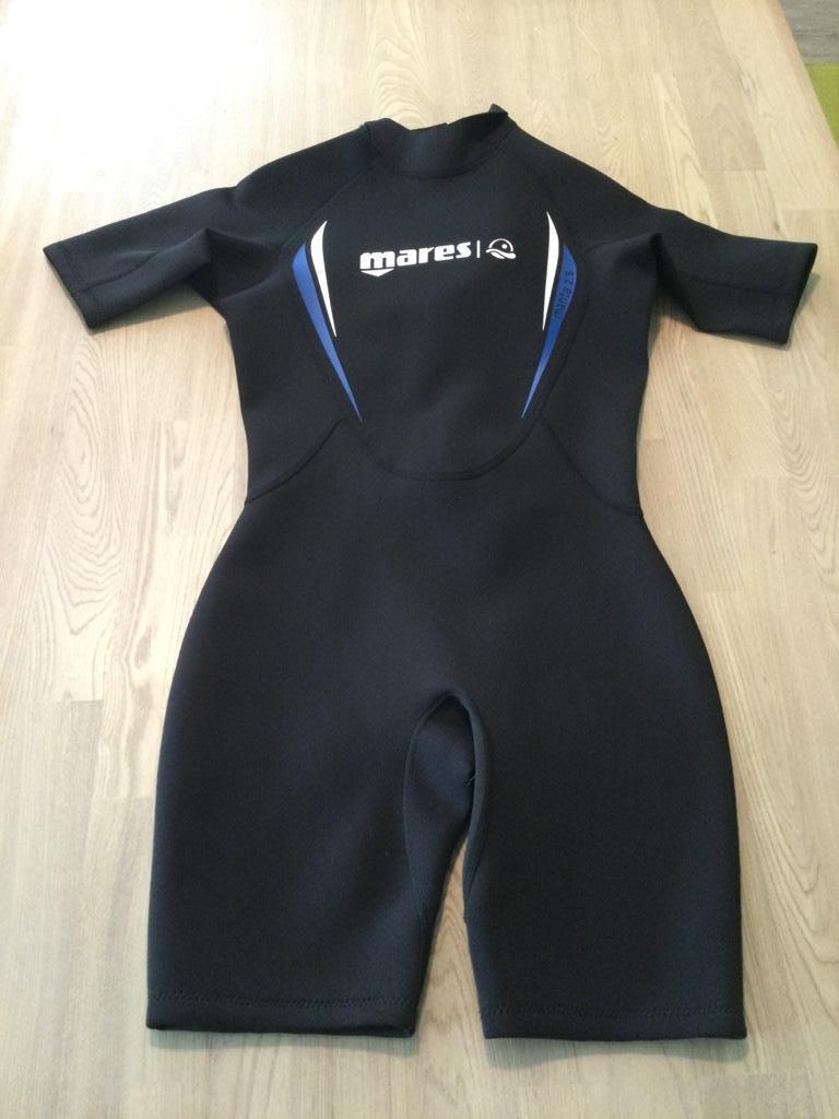 Mares Shorty Manta 2,5mm Man size 3/M nieuw aan 60€, Ophalen of Verzenden, Nieuw, Duikpak