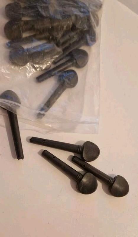 Violin violon clefs pegs