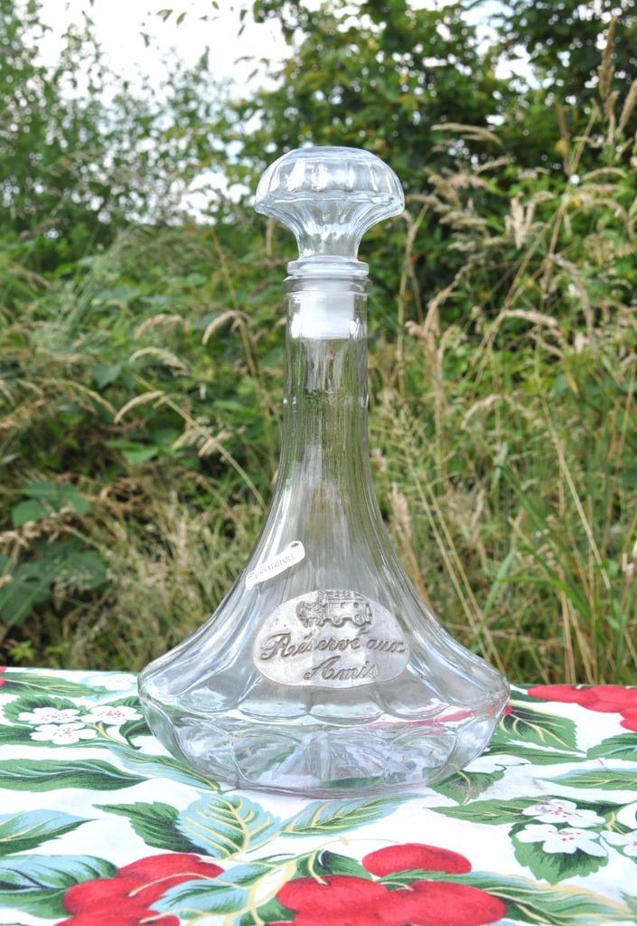 carafe etiquette etain reservé aux amis, Antiquités & Art, Enlèvement ou Envoi