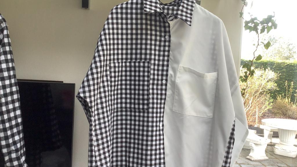 Splinternieuwe zwart/wit, katoenen blouse. Small/medium., Kleding | Dames, Blouses en Tunieken, Maat 38/40 (M), Overige kleuren