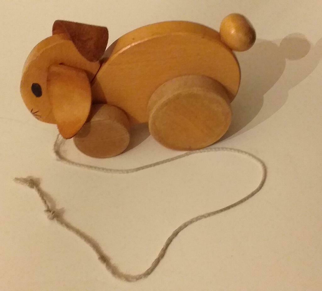 Houten konijn op rollen, Ophalen of Verzenden, Gebruikt