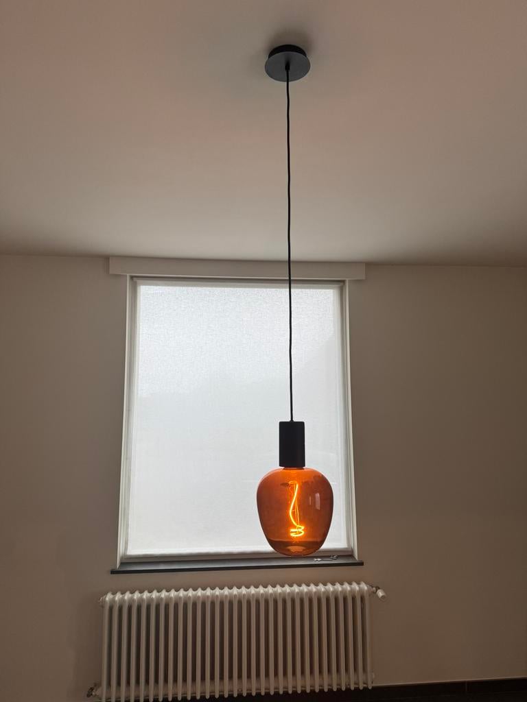 Design zwarte lamp gloeieffect, Huis en Inrichting, Lampen | Hanglampen, Ophalen, Zo goed als nieuw
