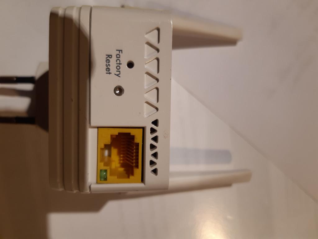 N300 Wifi Range Extender/ model EX2700, Ophalen, Zo goed als nieuw