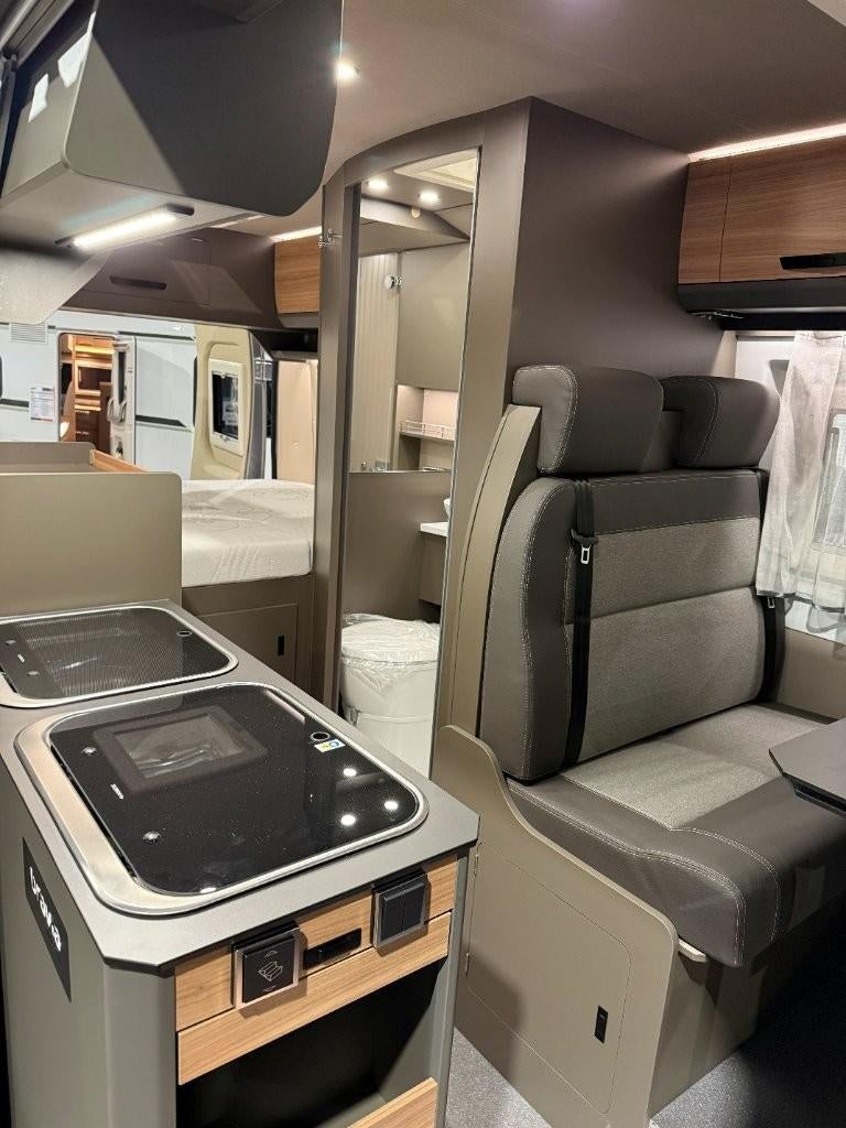 Bravia 60 Pure | 140 ch automatique | Modèle 2026 | Nouveau, Caravanes & Camping, Camping-cars, Autres marques, Auvent, 5 à 6 mètres