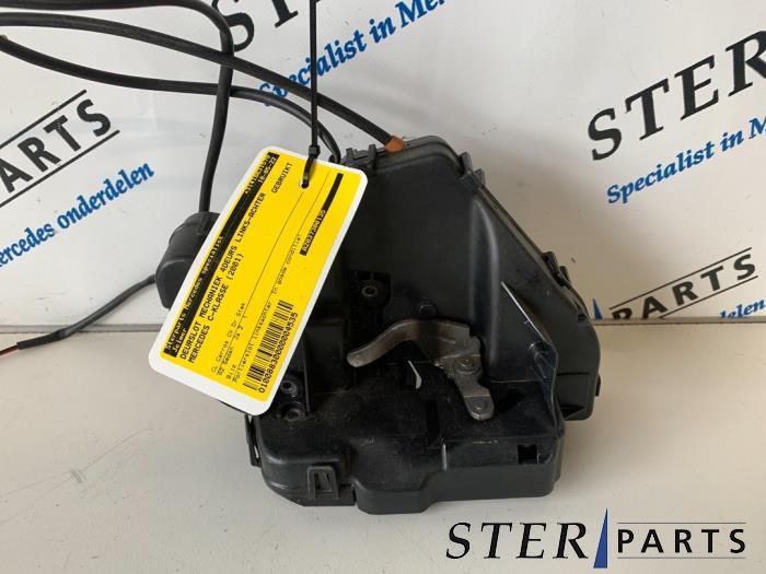 Deurslot Mechaniek 4Deurs links-achter van een Mercedes C-Kl, Ophalen of Verzenden, 3 maanden garantie, Gebruikt, Mercedes-Benz