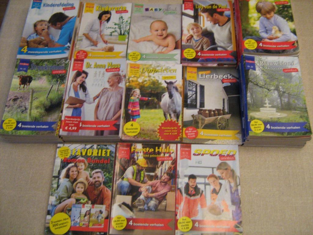 FAVORIET ROMANS - 88 x BOEKJES MET 4 VERHALEN, Ophalen of Verzenden, Zo goed als nieuw, Nederland