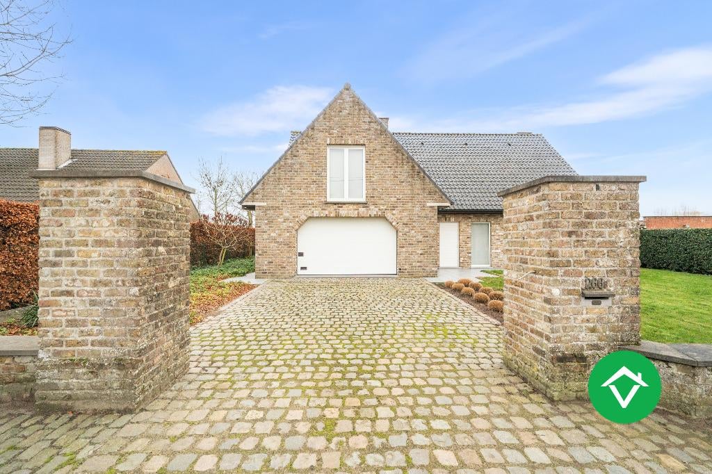 Alleenstaande woning met 4 slaapkamers te Ichtegem, Immo, Huizen en Appartementen te koop, Provincie West-Vlaanderen, 200 tot 500 m²