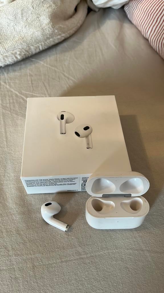 AirPods 3rd generation (origineel), Telecommunicatie, Ophalen of Verzenden, Refurbished, Bluetooth