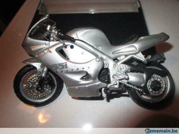 Moto Daytona 955I, Hobby en Vrije tijd, Modelbouw | Auto's en Voertuigen, Nieuw, Overige typen
