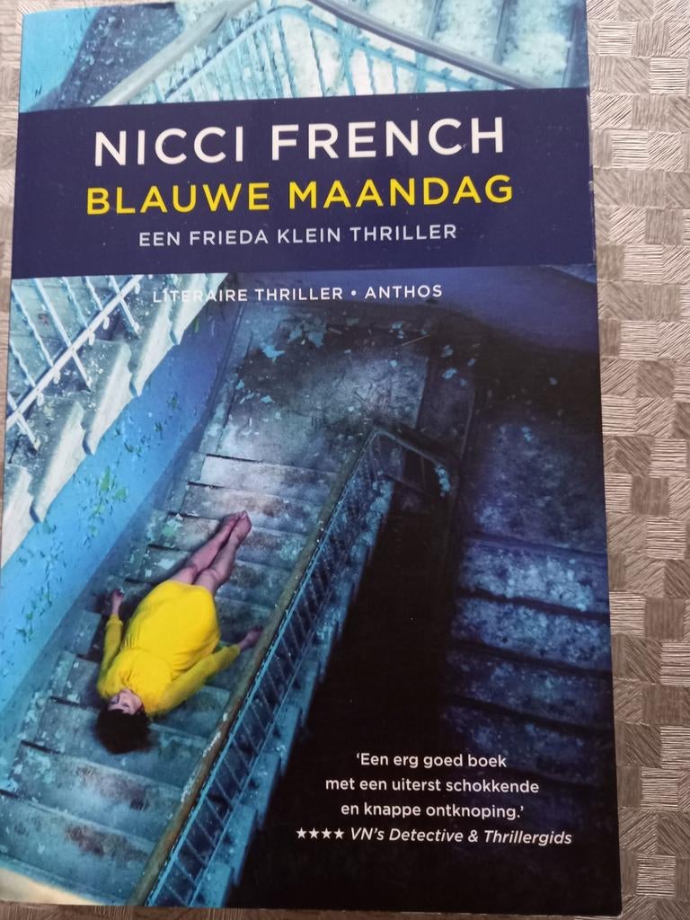 Nicci French - Blauwe maandag, Enlèvement ou Envoi, Comme neuf, Nicci French