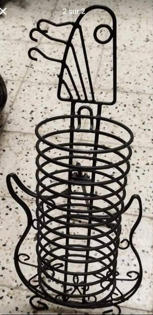 Porte cd en guitare, Enlèvement, CD