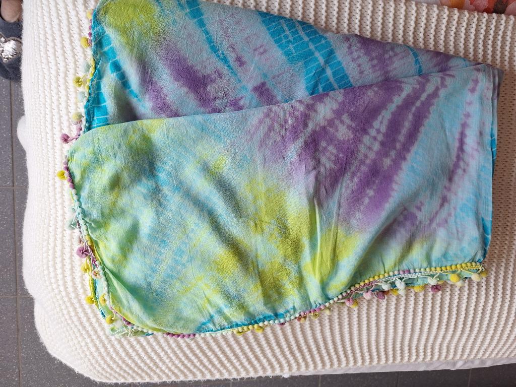 Très beaux foulards, Enlèvement, Comme neuf, Écharpe