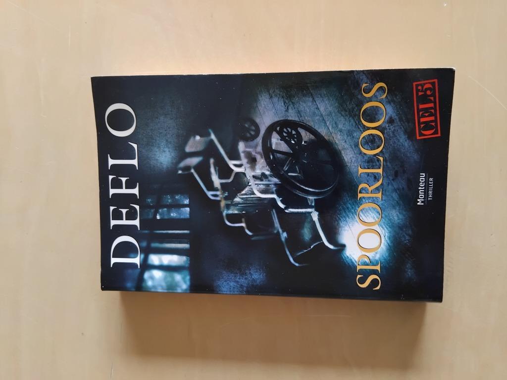 Boek Spoorloos  - Luc Deflo, Ophalen of Verzenden