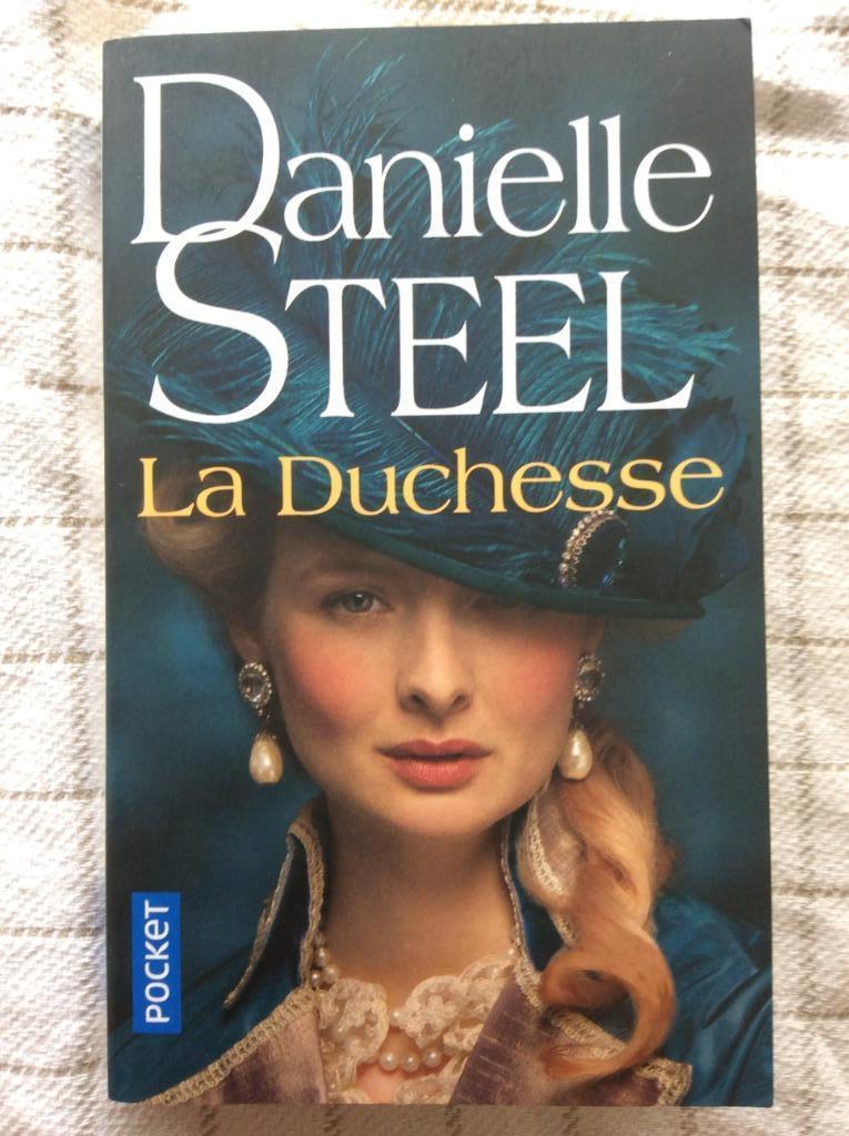 COLLECTION DANIELLE STEEL. (7 LIVRES)., Enlèvement ou Envoi, Utilisé