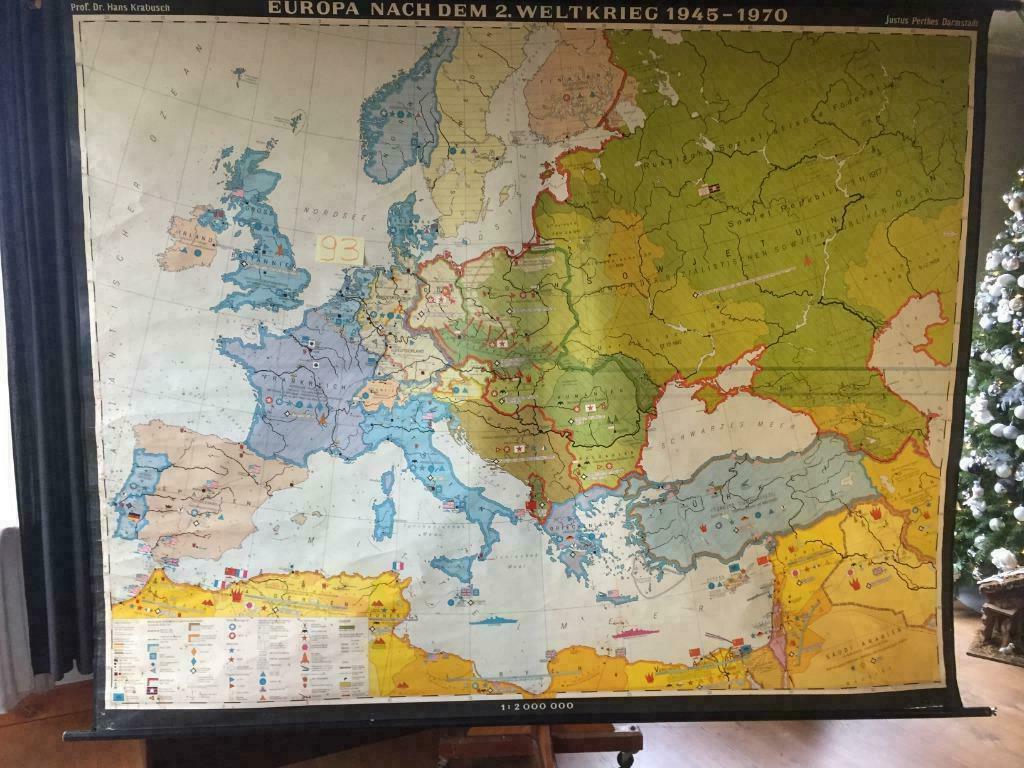 Carte scolaire rétro - Europe après la Seconde Guerre mondia, Enlèvement ou Envoi, Maison et Meubles