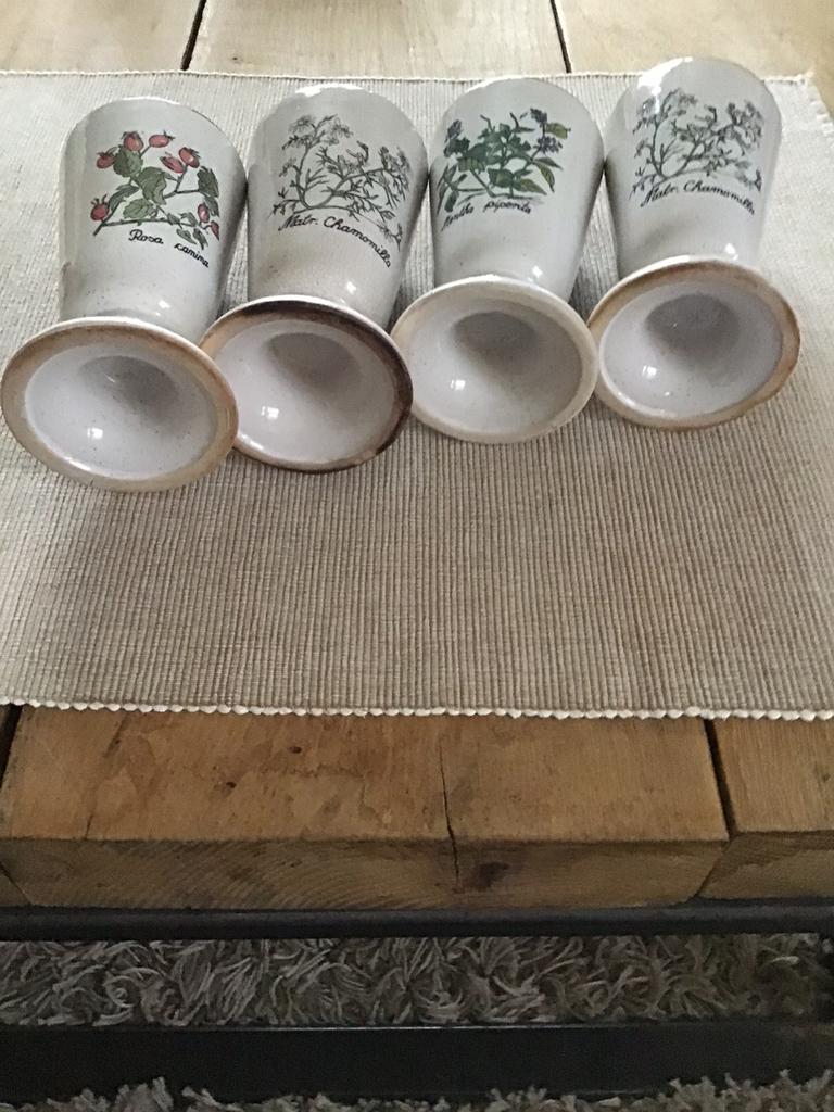 Mazagrans vintage, Maison & Meubles, Enlèvement ou Envoi, Comme neuf, Céramique