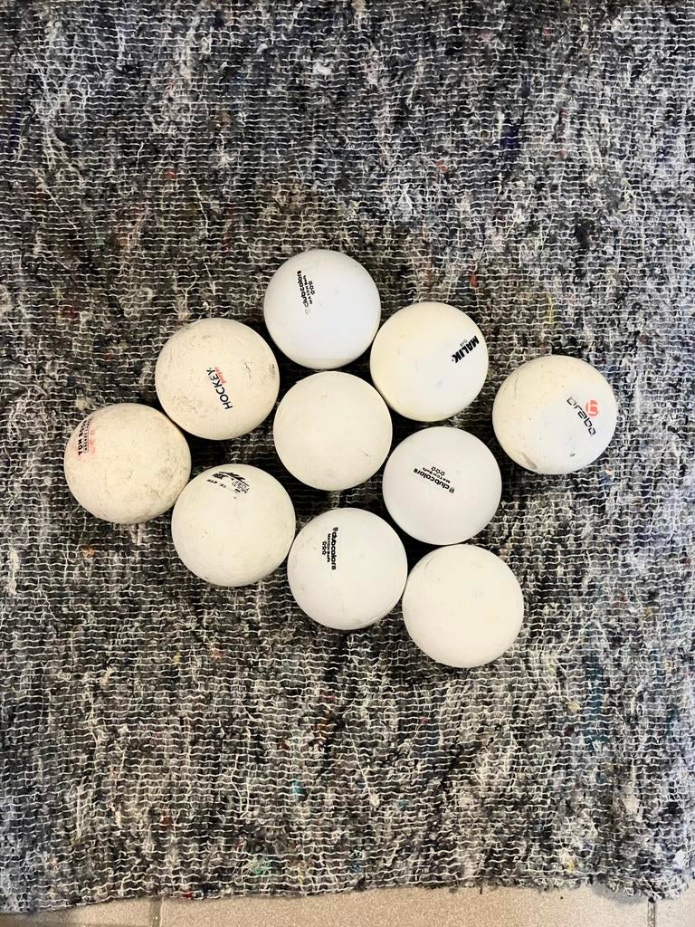 10 hockeyballen, Sport en Fitness, Hockey, Ophalen of Verzenden