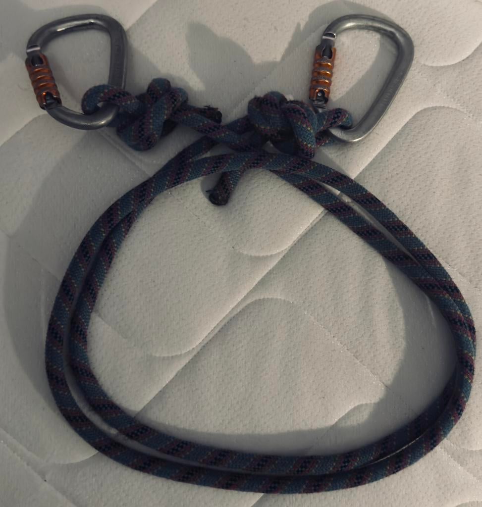 Ensemble 3 cordes 2m avec 7 mousquetons et 1 assureur, Enlèvement ou Envoi, Comme neuf, Accessoire d'escalade