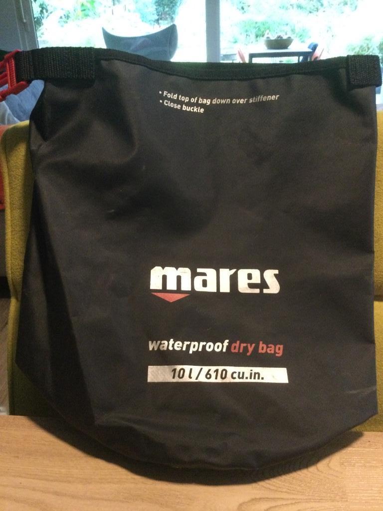 Mares Waterproof Dry Bag 10L - Ecocheques, Enlèvement ou Envoi, Utilisé, Autres types