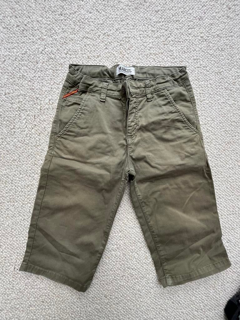 Kaki lange bermuda 14 jaar le fabuleux Marcel de Bruxelles, Kinderen en Baby's, Broek, Jongen of Meisje, Ophalen of Verzenden