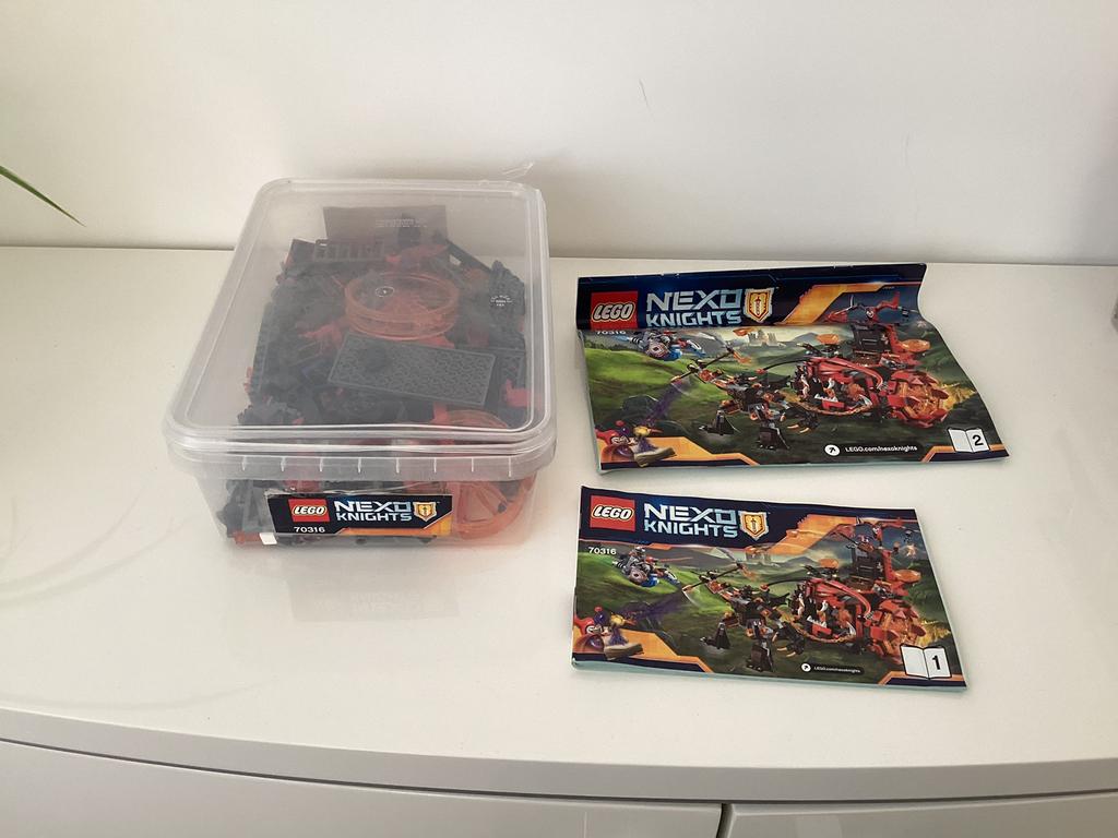 Lego NEXO Knights 70316, Ophalen