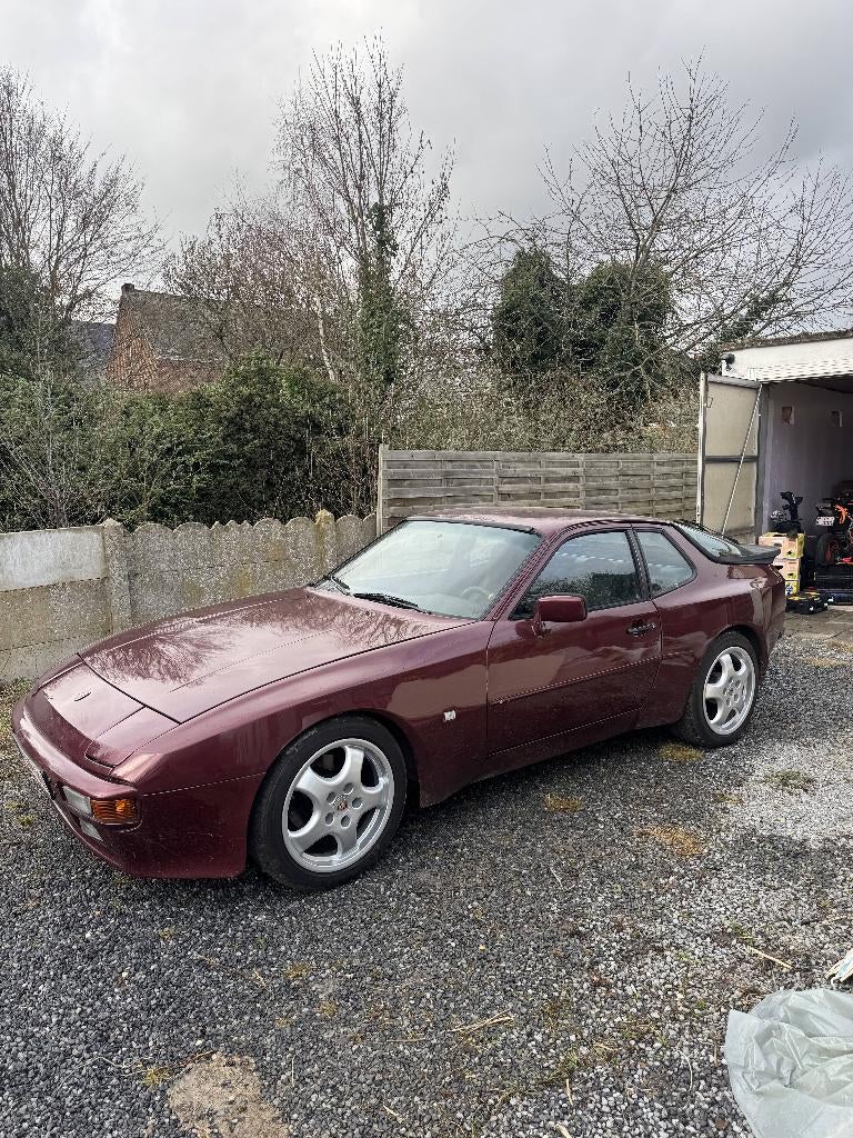 Porsche 944 Sport exhaust // gt2 cup rims, 4 zetels, Achterwielaandrijving, Zwart, 4 cilinders
