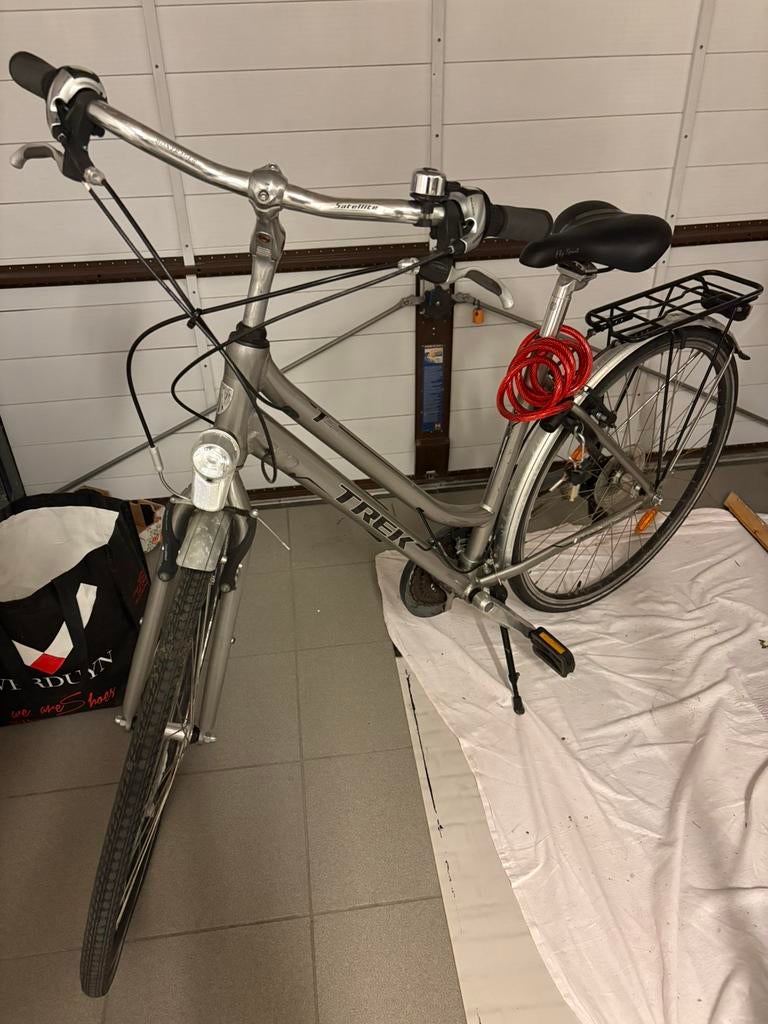 Trek damesfiets, Enlèvement
