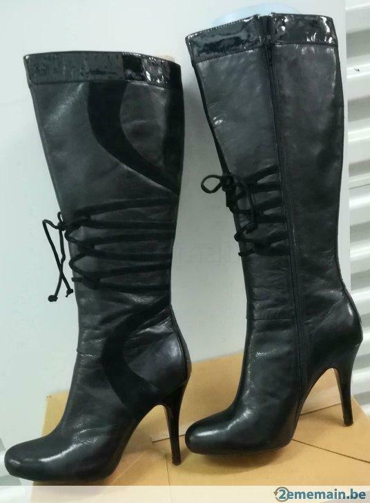394A* KAREN MILLEN - superbes bottes noires tout cuir (40), Enlèvement ou Envoi, Porté, Noir, Bottes hautes