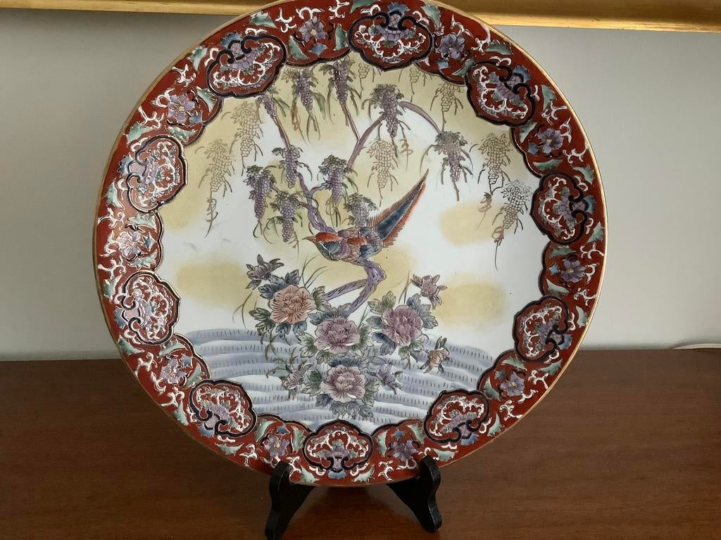 Assiette chinoise avec support, Antiquités & Art, Enlèvement ou Envoi