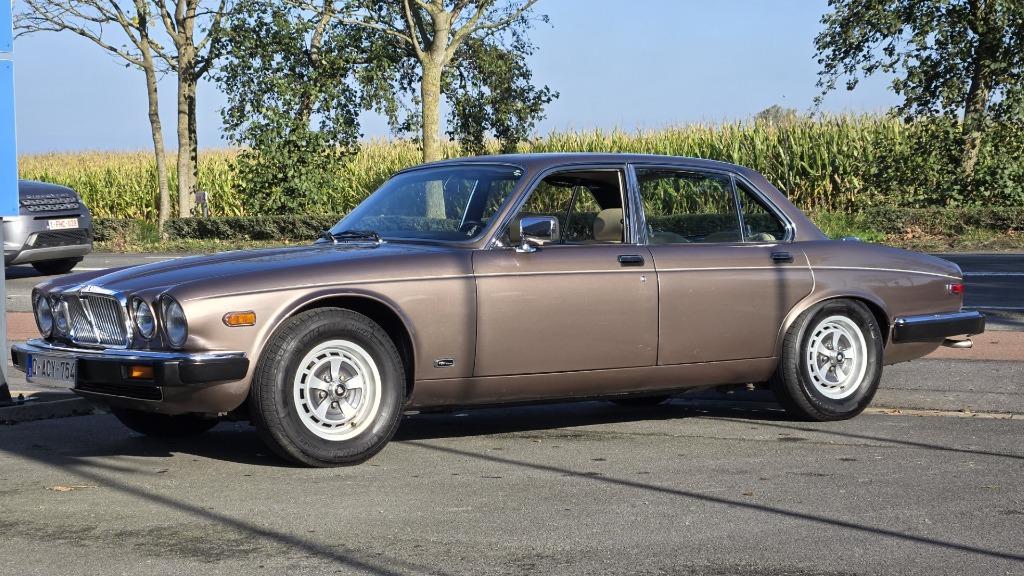 JAGUAR XJ6 4.2 VANDEN PLAS " 58000 KM ", Auto's, Jaguar, Automaat, 4 deurs, Beige, 4200 cc