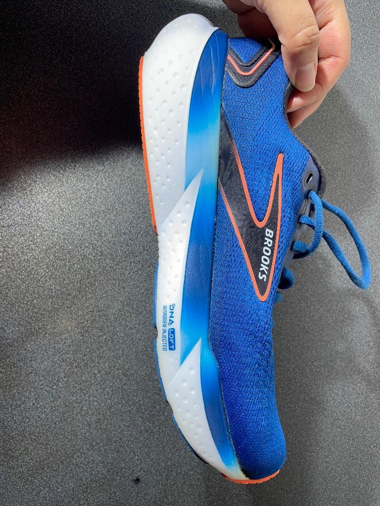 Sneakers voor hardlopen, Ophalen