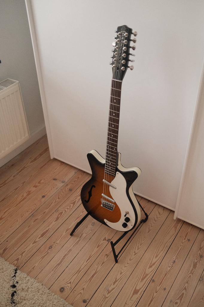 Danelectro 12 string hollowbody, Ophalen of Verzenden, Zo goed als nieuw