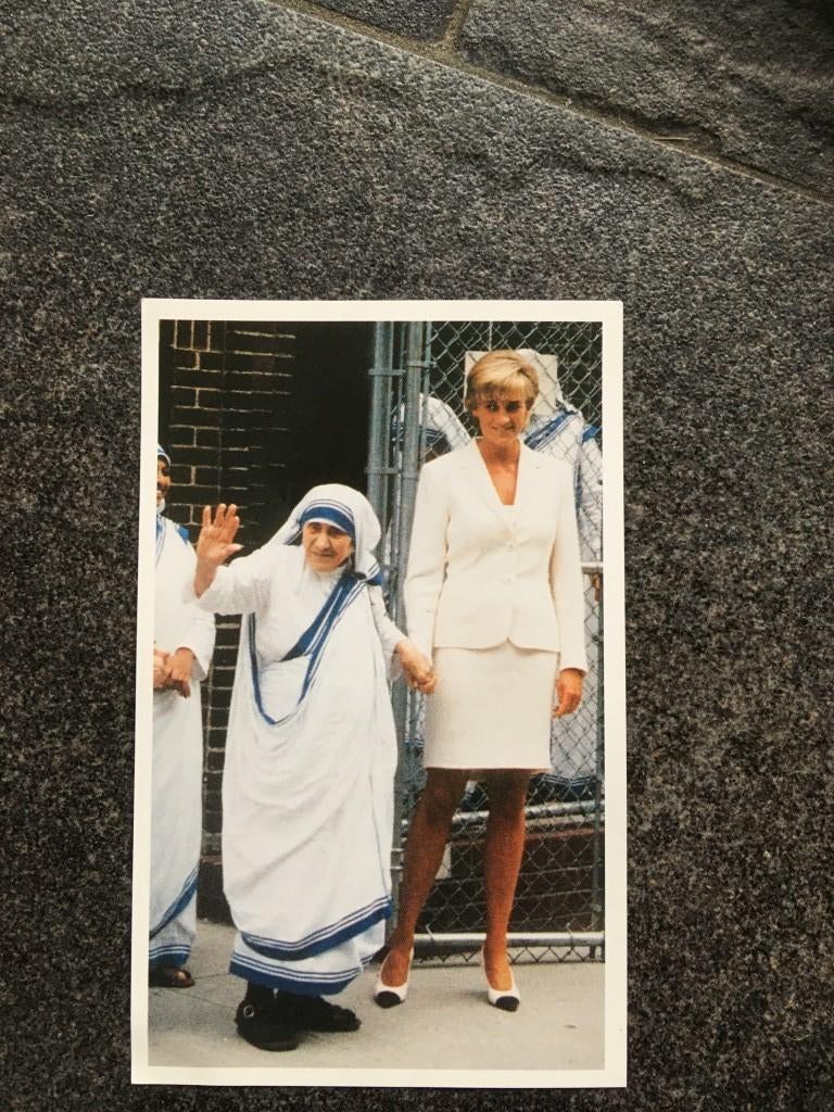 foto moeder Teresa en prinses Diana - gebedsprent, Verzamelen, Bidprentjes en Rouwkaarten, Ophalen of Verzenden