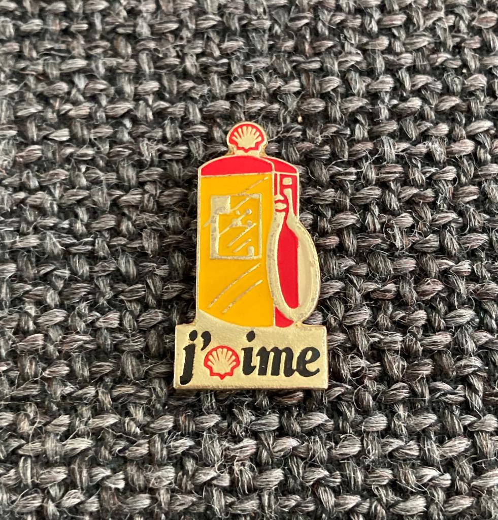 PIN - SHELL - BENZINEPOMP, Verzenden, Gebruikt, Overige onderwerpen, Speldje of Pin