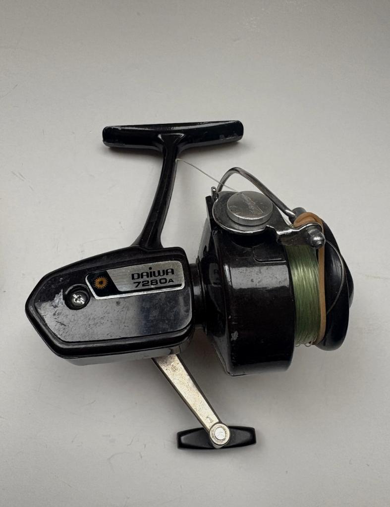 Moulinet de pêche vintage Daiwa 7600 anodisé, Ophalen of Verzenden, Molen