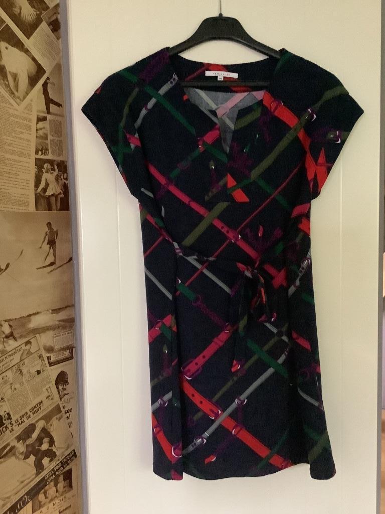Robe bleue courtes manches Lola&Liza taille 42, Taille 42/44 (L), Enlèvement ou Envoi, Au-dessus du genou, Comme neuf