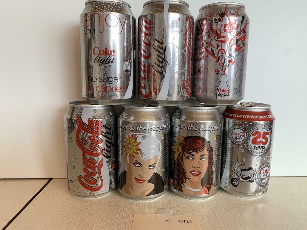 Veel licht Gaulthier / Jacobs / love / m Coca-Cola blikjes, Verzamelen, Gebruikt, Verpakking