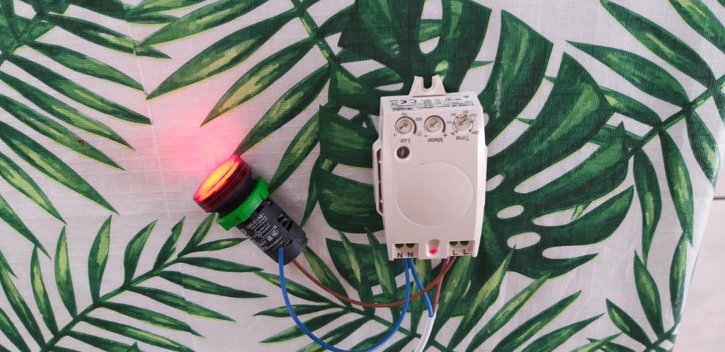 Bewegingsdetector Zublin 27360A, Tuin en Terras, Buitenverlichting, Zo goed als nieuw, Spots, Kunststof, 250 watt of meer, Netvoeding