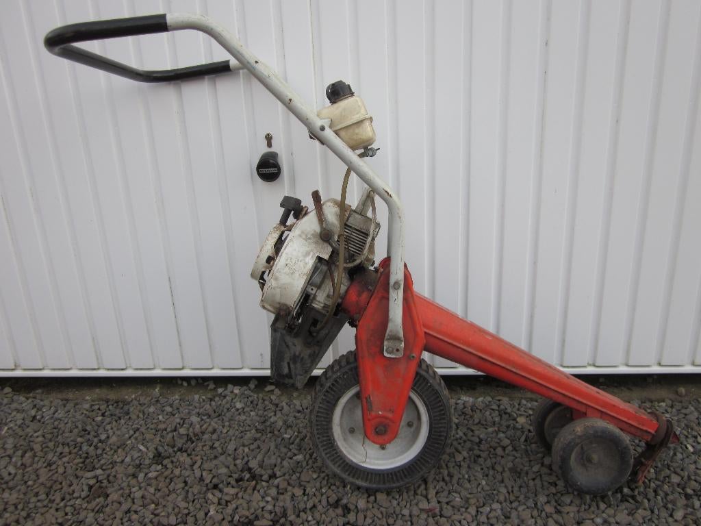 Ancienne faucheuse CASTOR DELUX, Ophalen
