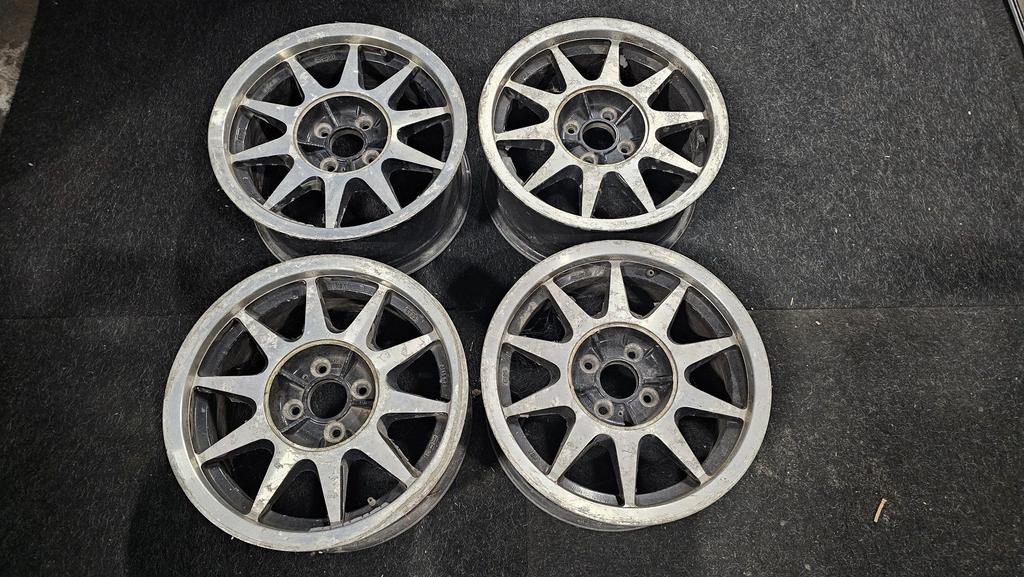 Set velgen Volkswagen BMW 3 serie E30 7 X15 4X100 ET25, Autos : Pièces & Accessoires, Pneus & Jantes, Pneus et Jantes, Utilisé