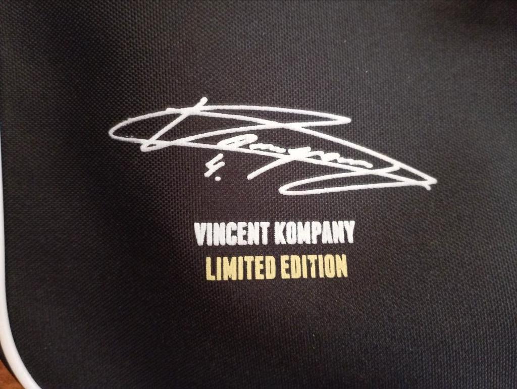 637) Vincent Kompany ( Gilette ) draagtas, Verzamelen, Ophalen of Verzenden, Gebruikt, Overige typen