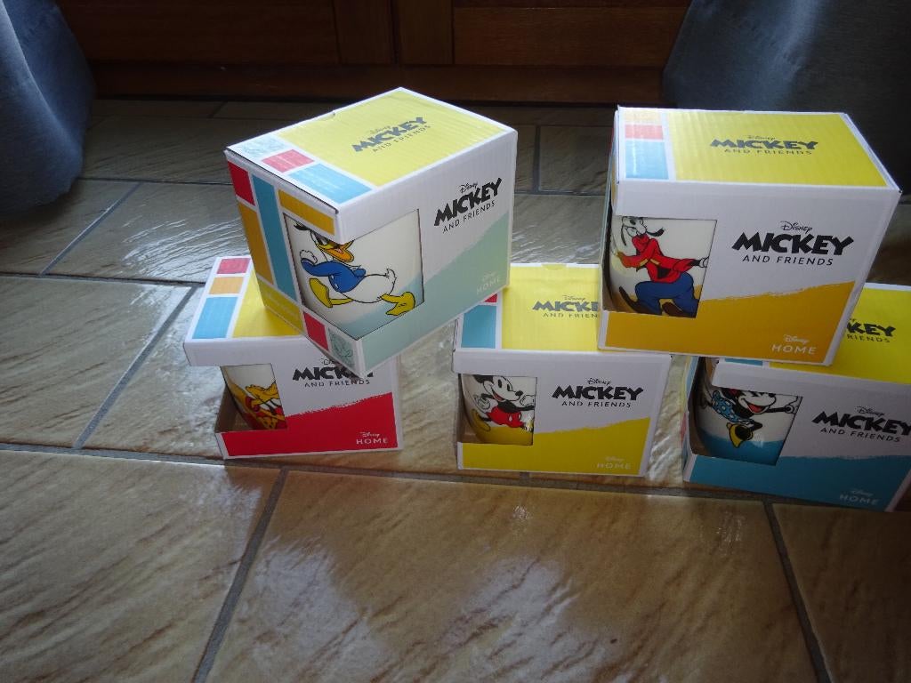 Disney mokken nieuw, Ophalen of Verzenden, Overige figuren, Nieuw, Servies