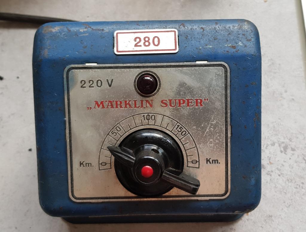 Transformateur Marklin 280 A de 1953, Enlèvement ou Envoi, Courant alternatif, Transformateur ou Alimentation, Utilisé