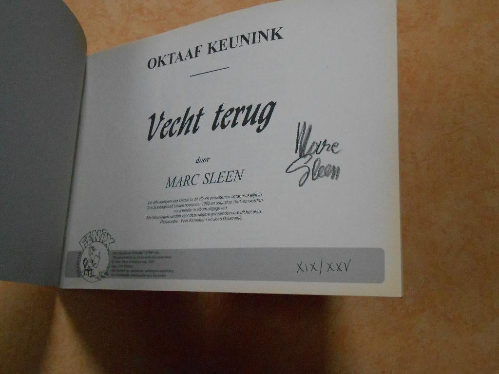Collectie fenix 8 Oktaaf Keunink vecht terug! 2002 Gesigneer, Boeken, Marc Sleen, Eén stripboek, Nieuw, Ophalen of Verzenden
