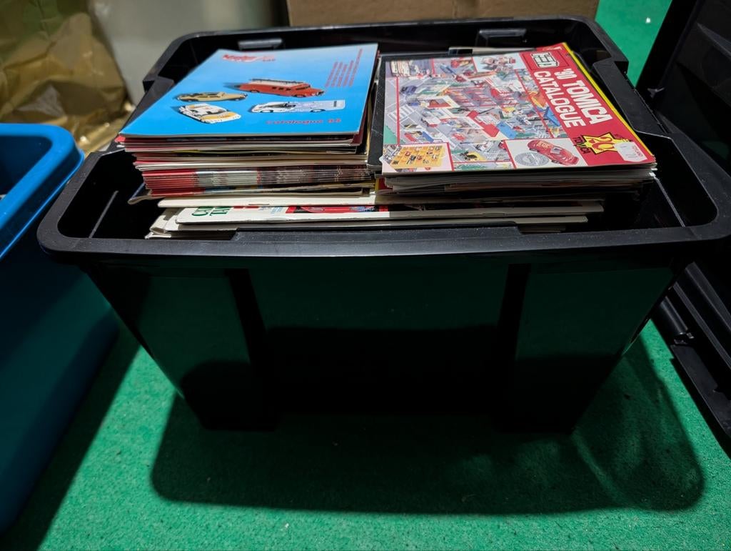 Catalogi van verschillende miniaturen